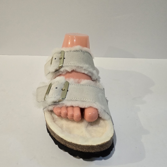 Birkenstock White Arizona Shearling Buckle Sandals 7 - Picture 8 of 12